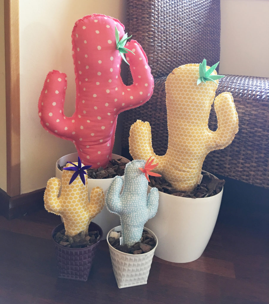cojines-cactus-cuatro-macetas